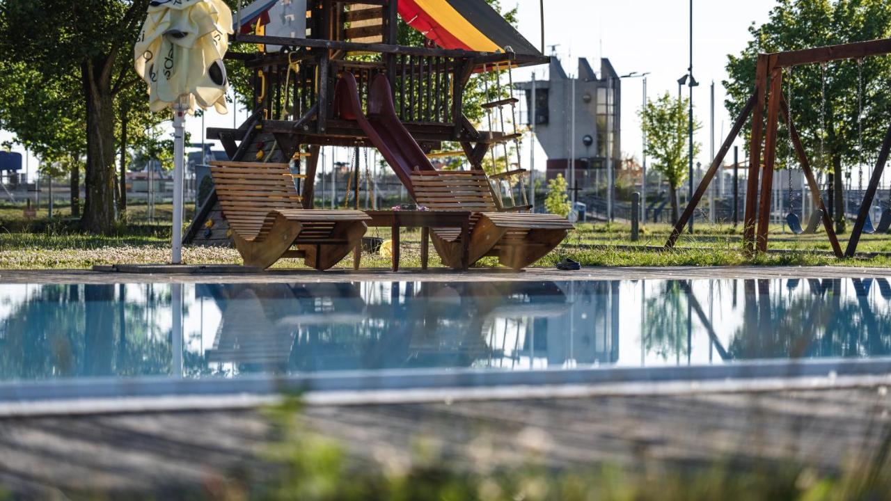 Hotel&Park Divoká Voda Bratislava Esterno foto