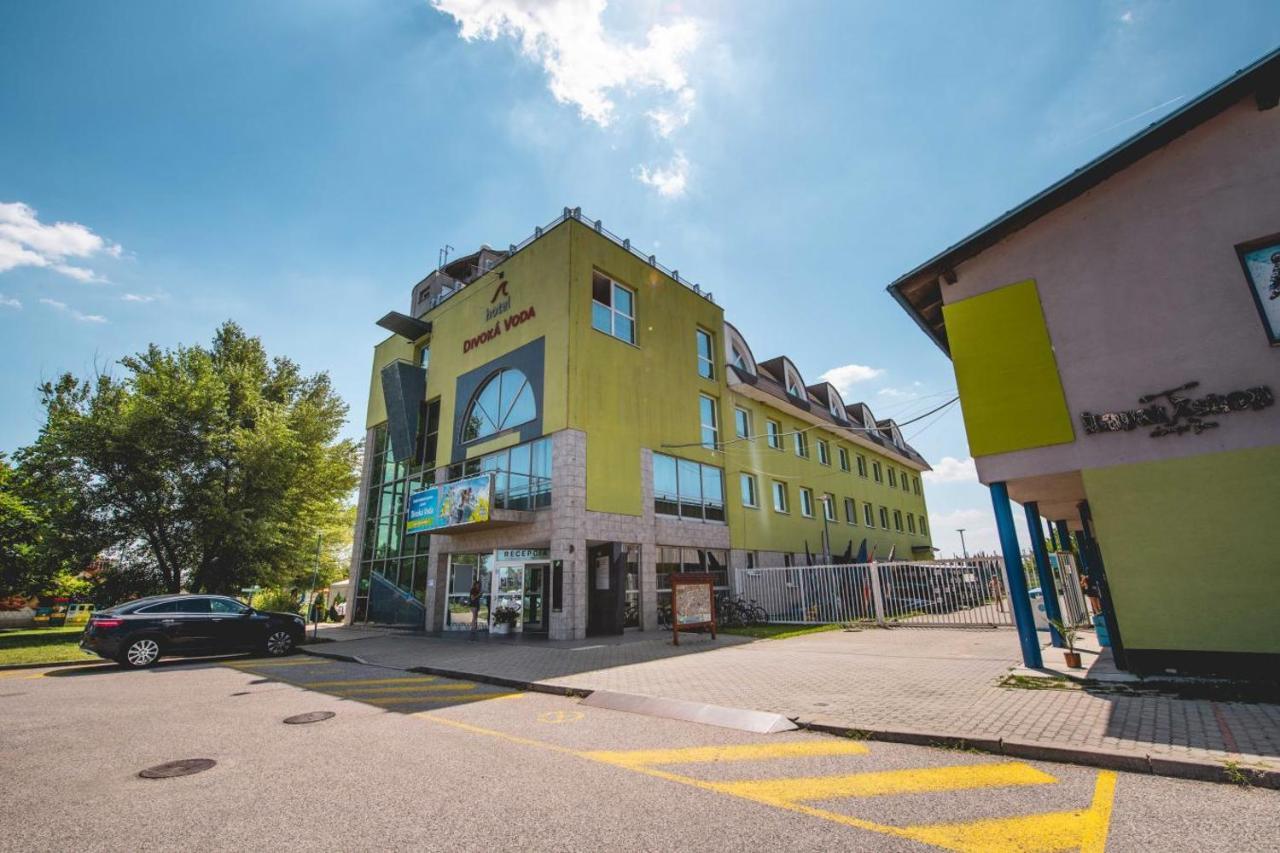 Hotel&Park Divoká Voda Bratislava Esterno foto